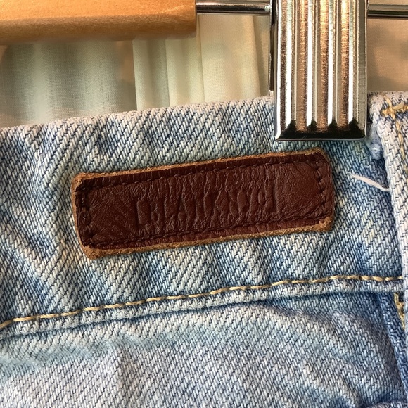 Blank NYC The Barrow Cut Off Denim Jean Shorts Distressed Button Fly Size 25 - Picture 3 of 6